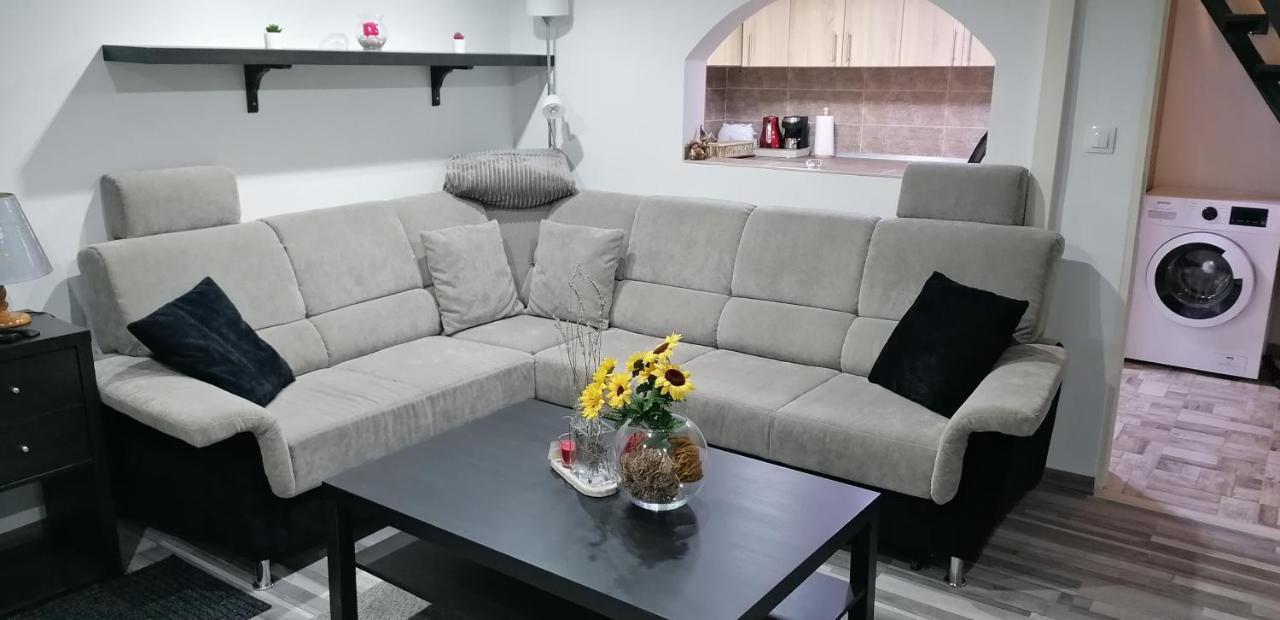 Little-Oasis Apartment Budapest Esterno foto
