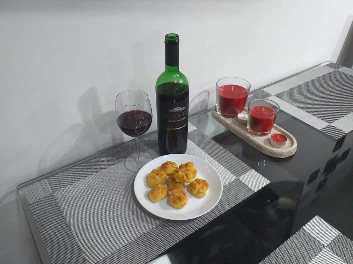 Little-Oasis Apartment Budapest Esterno foto