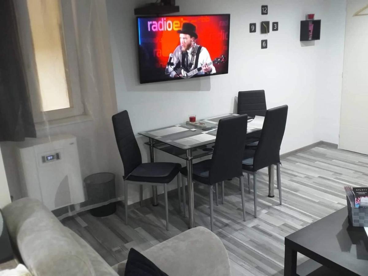Little-Oasis Apartment Budapest Esterno foto